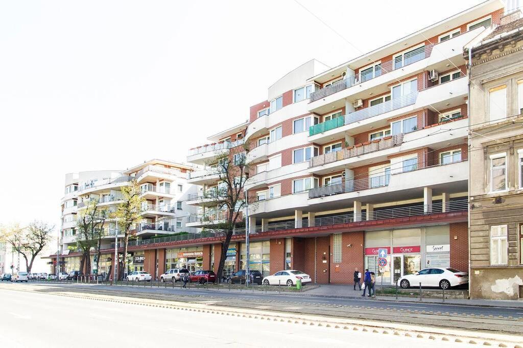 Vip Mini Resort,Private Parking & Balcony Budapest Eksteriør billede